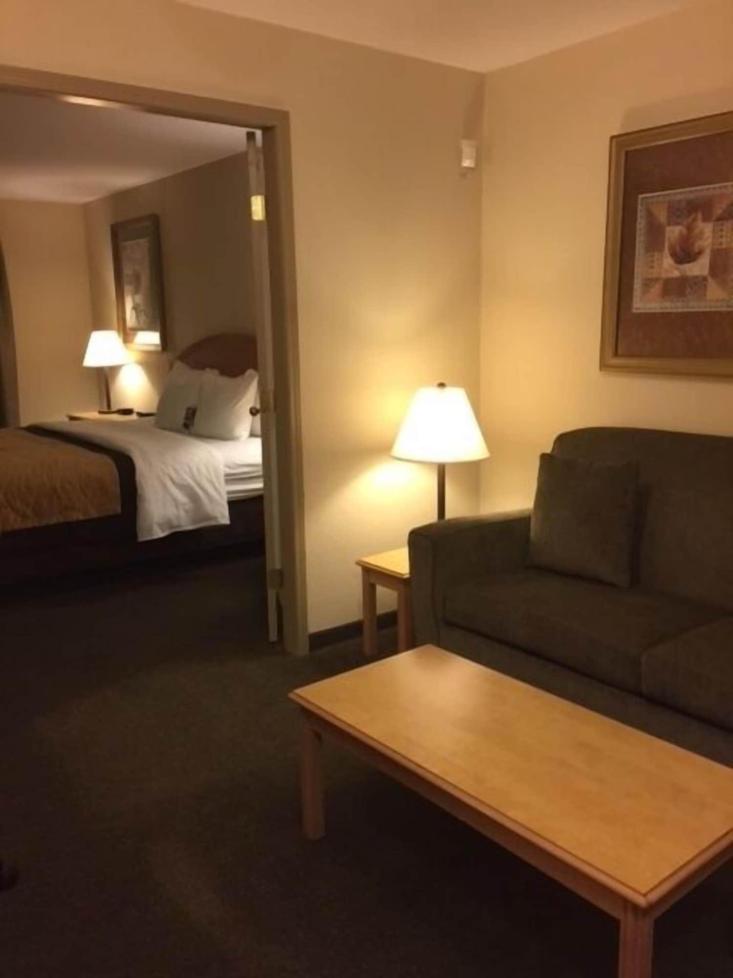 Comfort Inn & Suites Salmon Arm Eksteriør billede