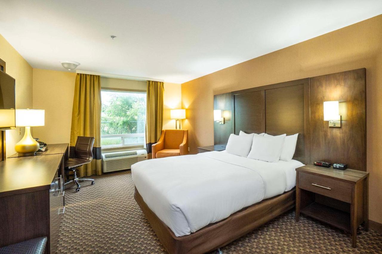 Comfort Inn & Suites Salmon Arm Eksteriør billede