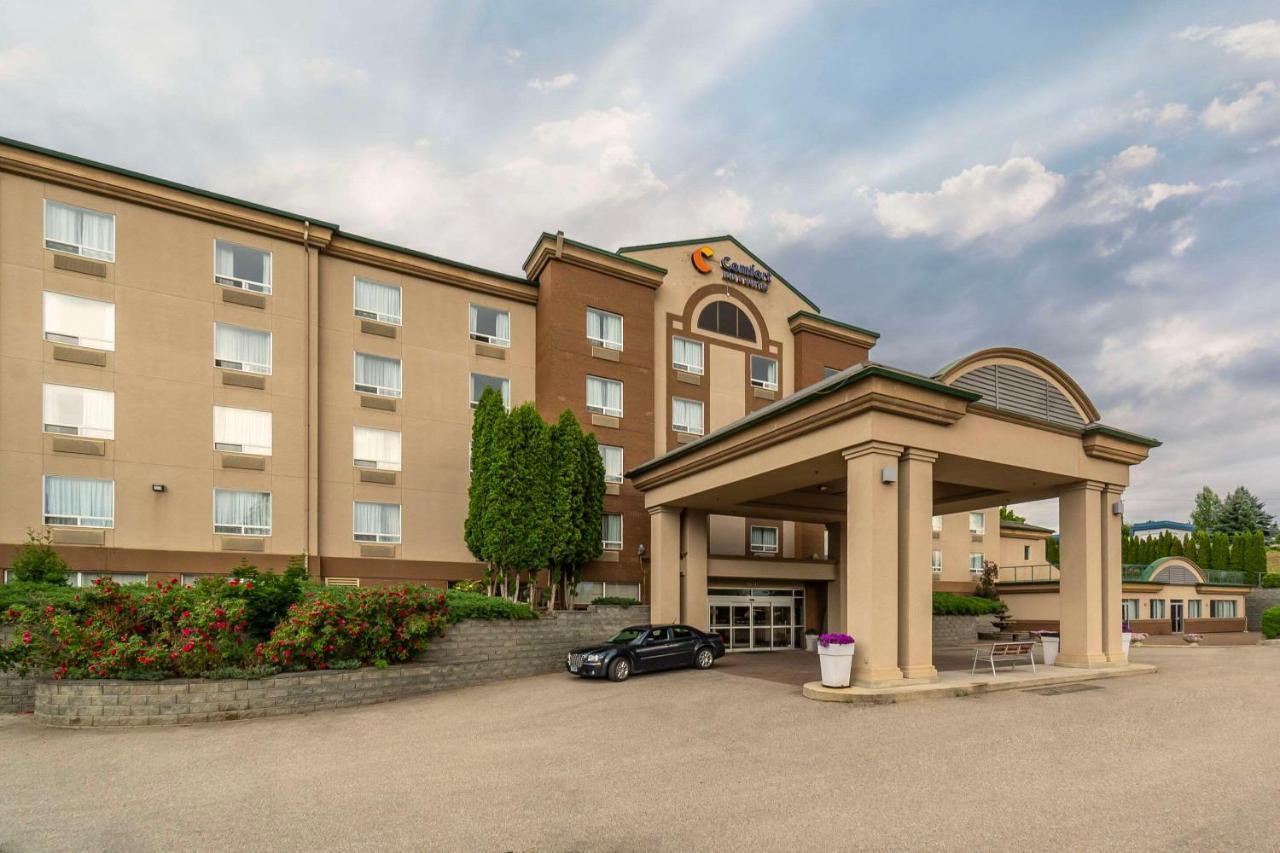 Comfort Inn & Suites Salmon Arm Eksteriør billede