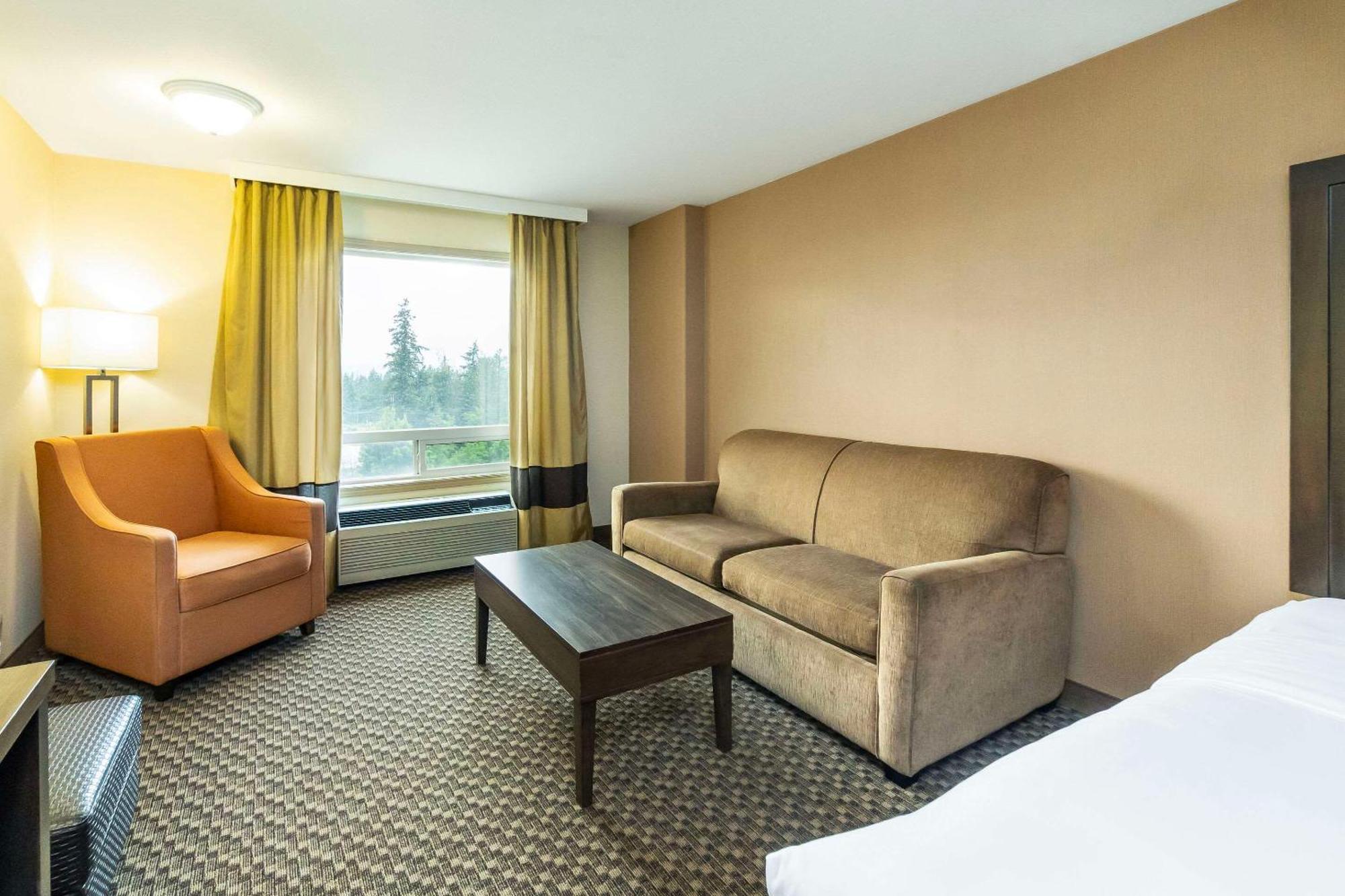 Comfort Inn & Suites Salmon Arm Eksteriør billede