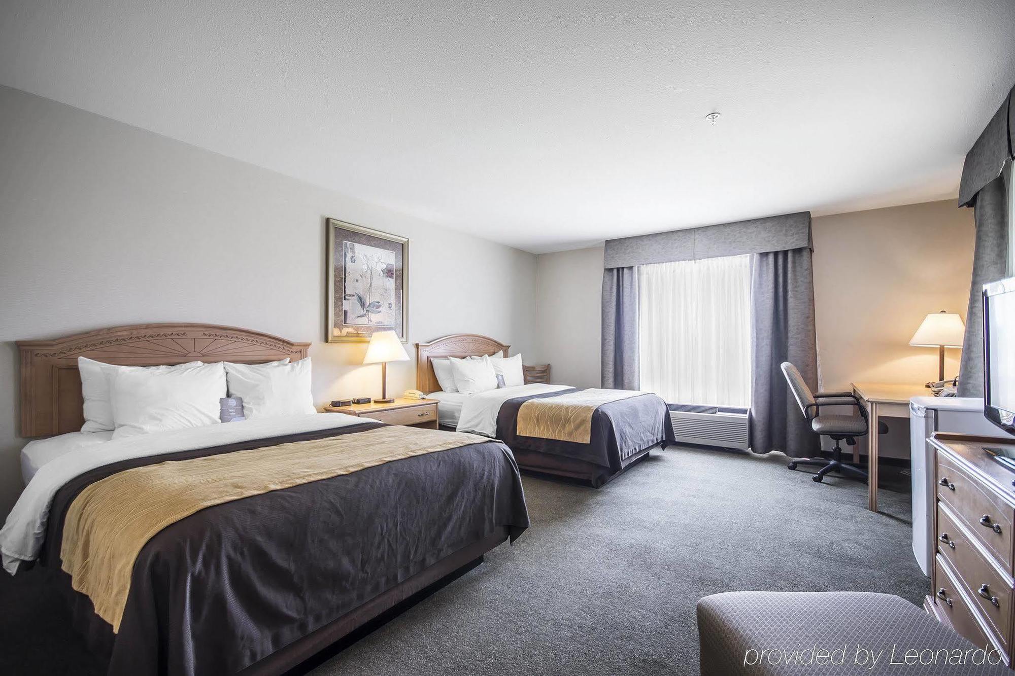 Comfort Inn & Suites Salmon Arm Eksteriør billede