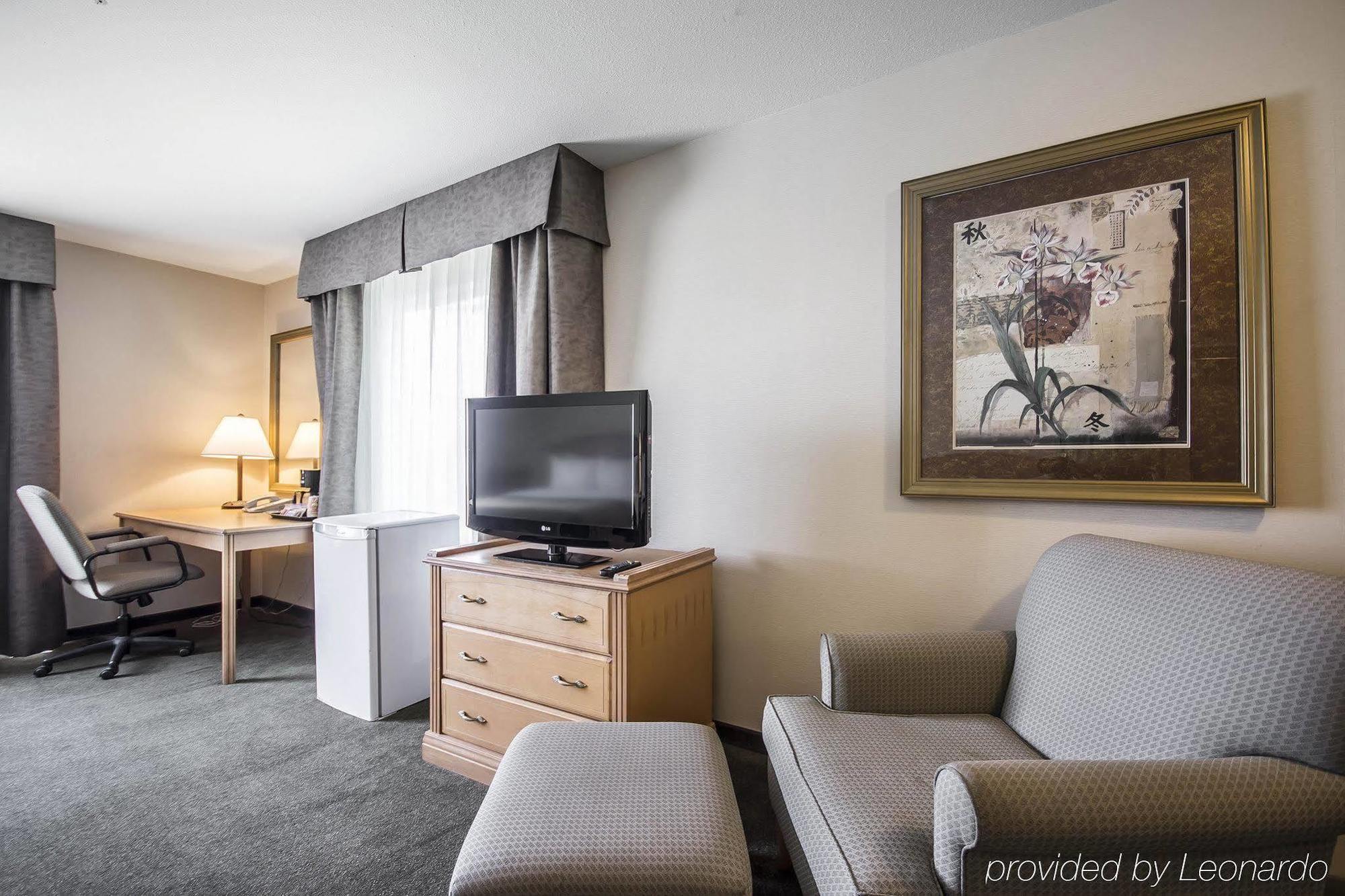 Comfort Inn & Suites Salmon Arm Eksteriør billede